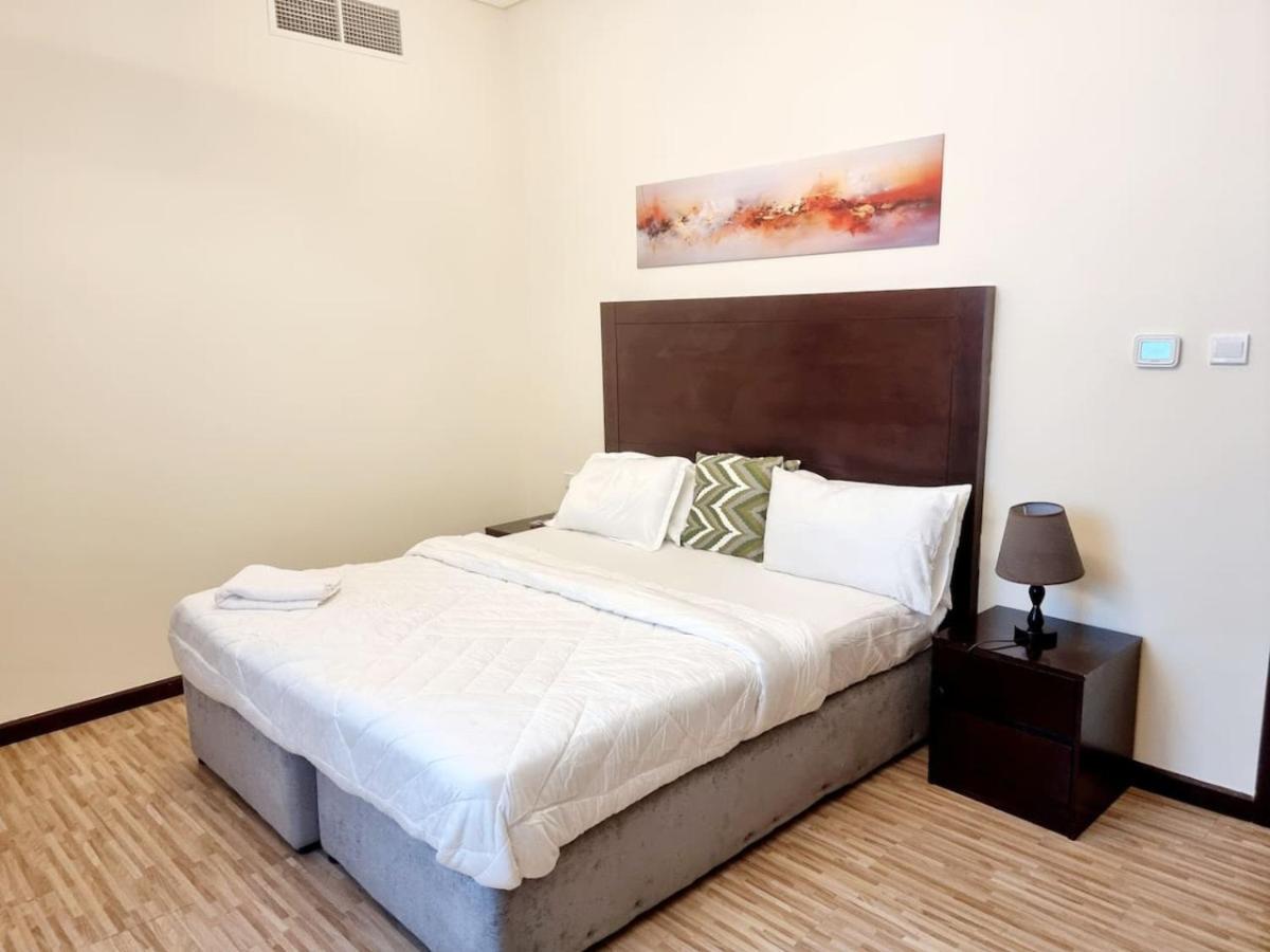 10Th Floor Aspire Tower Paradise Manama Extérieur photo